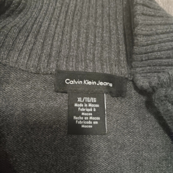 Calvin Klein Jeans Gray Sweater - Picture 3 of 7